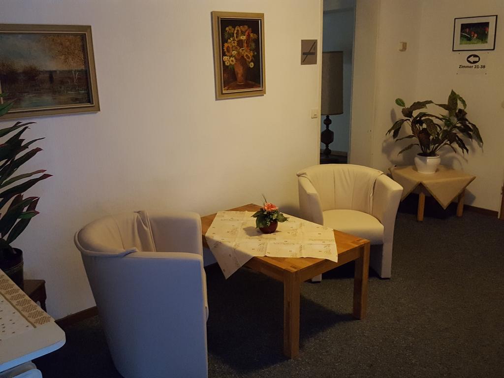 Hotel Restaurant Gunsetal Bad Berleburg Bagian luar foto